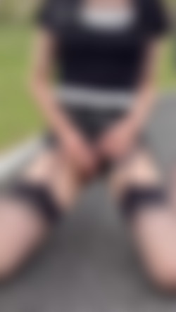 [ManyVids] Elia Blaine/Elia Blaine - 6 Outdoor Public Cumshot Compilation.MP4