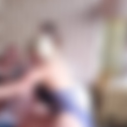 [Manyvids] PeachySkye - Cuckolded By Your Wife And Her Friends.mp4