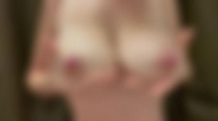 Bumpinbaccas/Bumpinbaccas_Hand-expressing-part-2.mp4