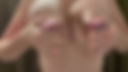 Bumpinbaccas/Bumpinbaccas_Hand-expressing-part-1.mp4